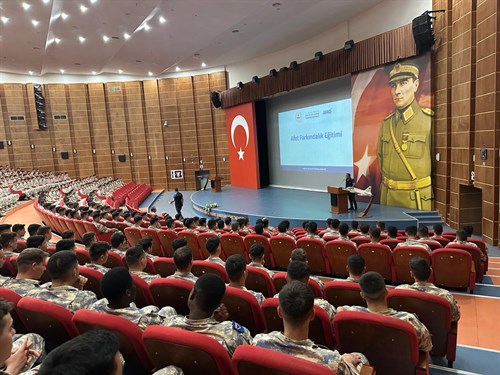 Gaziemir Milli Savunma Üniversitesi Hava Astsubay Meslek Yüksekokulu Öğrencilerine Afet Farkındalık Eğitimi